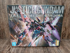 プラモデル　1/100 ジャスティスガンダム