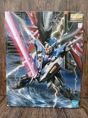 プラモデル　　 1/100 デスティニーガンダム|BANDAI