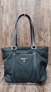 ハンドバック　　　ナイロン|PRADA