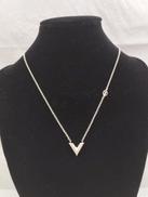 ネックレスエセンシャルV|LOUIS VUITTON