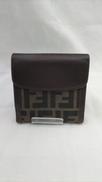 二つ折り財布|FENDI