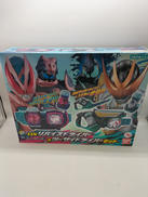 仮面ライダーリバイス|BANDAI