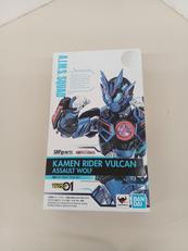 S.H.FIGUARTS 仮面ライダーバルカン アサルトウル|BANDAI