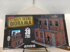 STREET　SCENE　DIORAMA|NECA