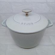 鋳物ホーロー鍋|STAUB