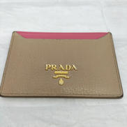 カードカース|PRADA