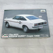 1/24 ニッサン サニークーペ1200|童友社