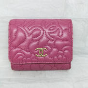 マトラッセラムスキン三つ折り財布|CHANEL