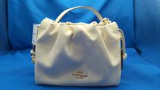 ショルダーバッグ オフホワイト|COACH