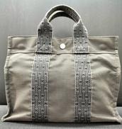 エールライントートPM|HERMES