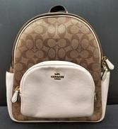 シグネチャーキャンバスバックパック|COACH