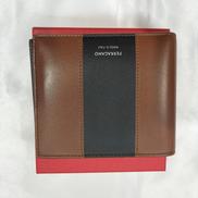 二つ折り財布|FERAGAMO