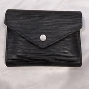 ポルトフォイユ・ヴィクトリーヌ|LOUIS VUITTON