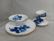 ブルーローズ モーニングセット|大倉陶園