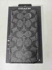 IPHONE 16 フォリオ シグネチャー キャンバス|COACH