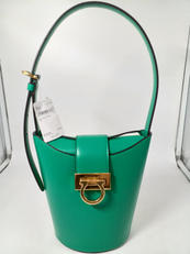 トリフォリオ|SALVATORE FERRAGAMO