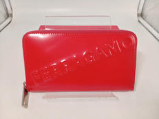ラウンドファスナー　長財布　RED|FERRAGAMO