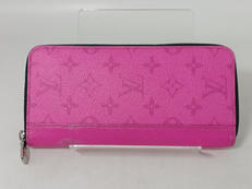 タイガラマ　フューチャ　ジッピーウォレット|LOUIS VUITTON