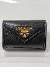 三つ折りウォレット|PRADA