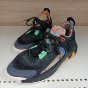 ヤニスイモータリティ|NIKE