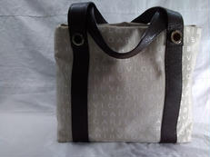 トートロゴマニアキャンバス|BVLGARI