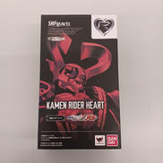 S.H.F 仮面ライダーハート|BANDAI