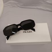 シンボルサングラス|PRADA