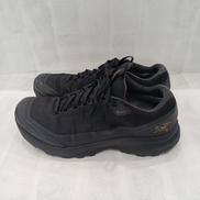 ローカットスニーカー|ARC'TERYX