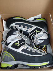 トレッキンシューズ　BLK|ASOLO