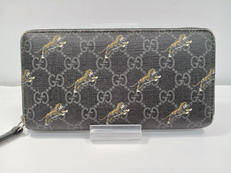 グッチ ラウンドファスナー　タイガープリント|GUCCI