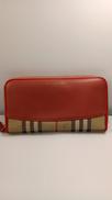 長財布 RED|BURBERRY