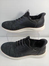 SWIFT FIT スニーカー|SKECHERS