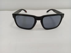 サングラス　BLK|OAKLEY
