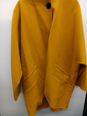 ノーカラーコート　YEL|MARC JACOBS