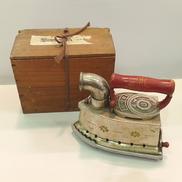 炭アイロン|蛇の目