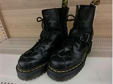 8ホールブーツ|DR.MARTENS