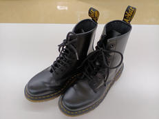 ホールブーツ|DR. MARTENS