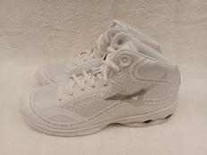 スニーカー|MIZUNO