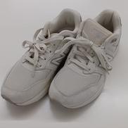 ウォーキングシューズ 23CM|NEW BALANCE