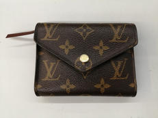 ポルトフォイユ・ヴィクトリーヌ|LOUIS VUITTON