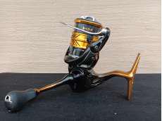 スピニングリール|SHIMANO
