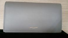 イヴ・サンローラン レザー二つ折りウォレット 長財布|YVESSAINTLAURENT