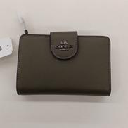 二つ折り財布|COACH