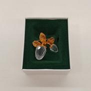 ブローチ いちご|SWAROVSKI