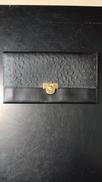 オーストリッチ　長財布|GIVENCHY