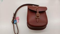 サンドウィッチ・スリングバッグ|TORY LEATHER