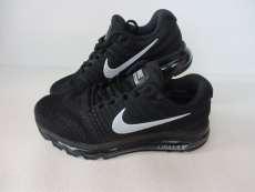 NIKE　スニーカー