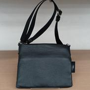 ITTI レザー サコッシュバッグ|ITTI