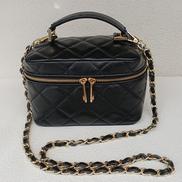 キルティングショルダーバッグ|AULENTTI