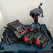 バッテリーインパクトドライバー|BOSCH